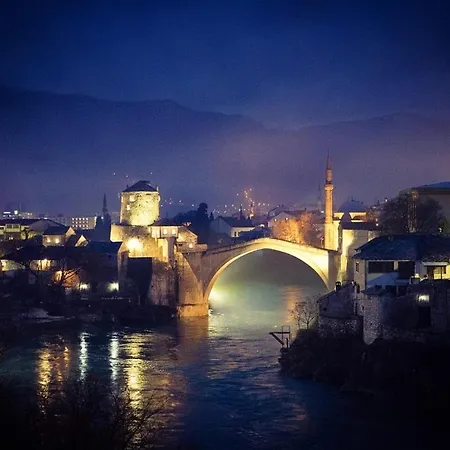 Magic River View 公寓 *