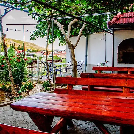 Magic River View Apartman