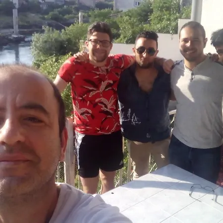 Magic River View Apartman *