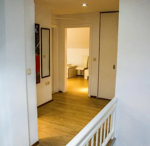 Magic River View アパート