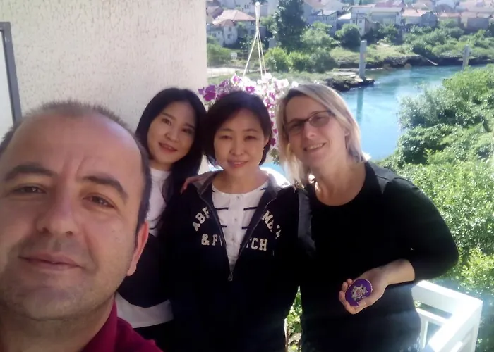 Magic River View アパート モスタル